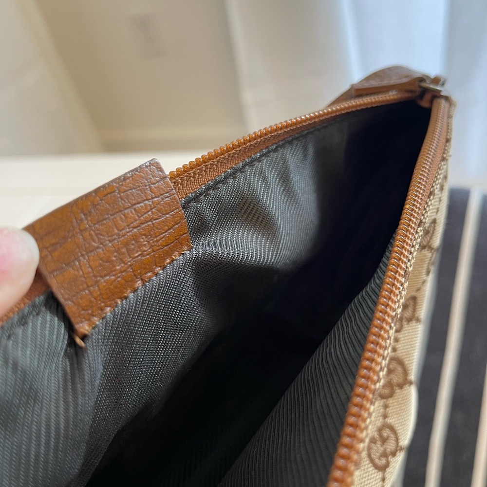 Gucci Pouchette Brown Canvas/Leather Baguette - Picture 10 of 12
